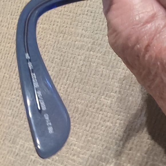 Ray Ban Wayfarer Blue sunglasses - Picture 5 of 8